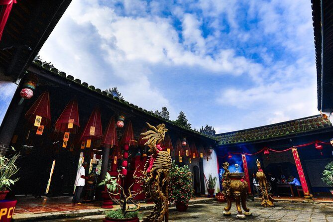 My Son Sanctuary And Hoi An Heritage Full-day Tour - Lunch in Hoi An: fuel for the walking day