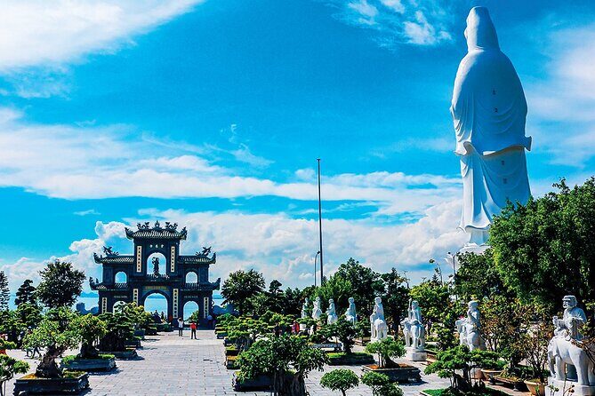 Private Customize car rental 4 hours - 8 hours- 12 hours Da Nang - Total-day flexibility in Da Nang and beyond