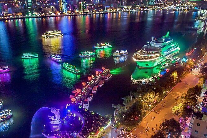 Private Customize car rental 4 hours - 8 hours- 12 hours Da Nang - Driver quality is the real luxury: punctual, patient, and chatty in the best way