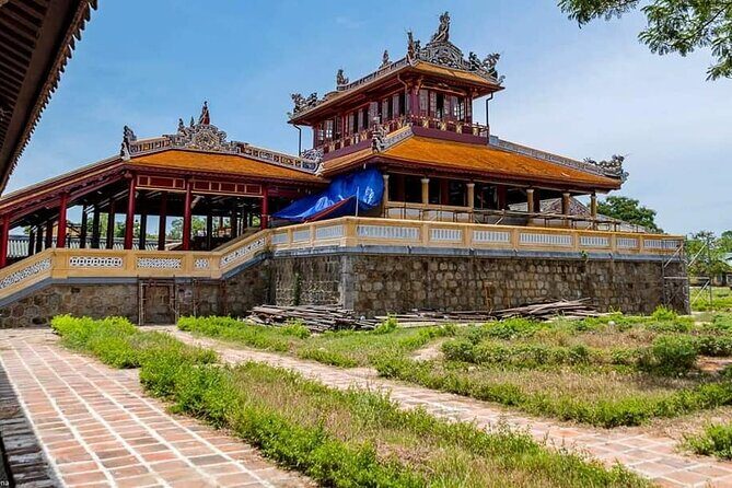Private Full-Day Tour of Hue from Da Nang or Hoi An City - Stop 2: Tu Duc Tomb (and why it’s more than a pretty site)