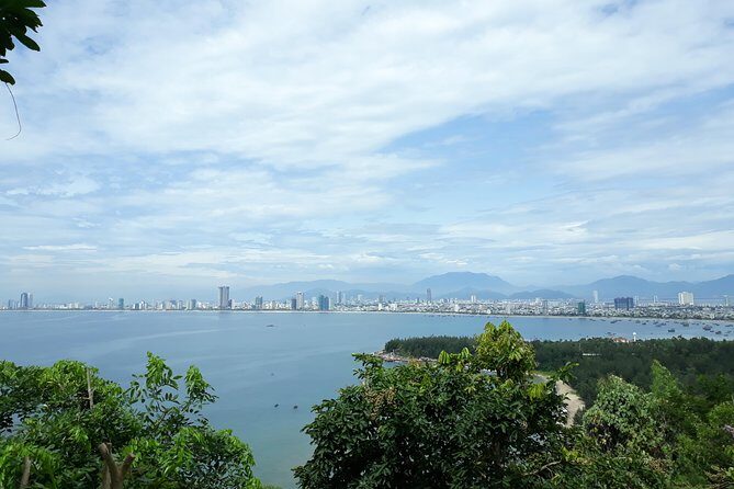 Private Jeep tour Monkey Mountains -Son Tra and Marble by SUV car - The in-between ride moments: beaches, quick city orientation, and morale