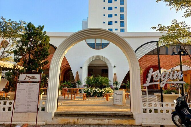 Shuttle bus to Golden Bridge - Ba na hill from Da Nang - Pickup in Da Nang: Login Coffee is your anchor point