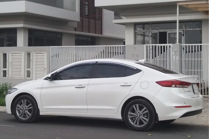 (TOP) Private car: Da Nang/Da Nang Airport (DAD) from/to Hoi An - Driver behavior and safety: what to watch for